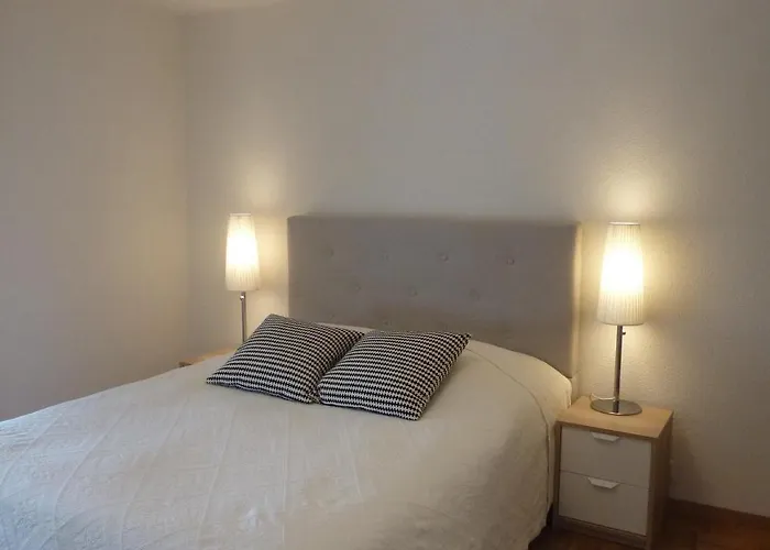 Lejlighed Close To The And Very Spacious 3 Bedroom Lausanne