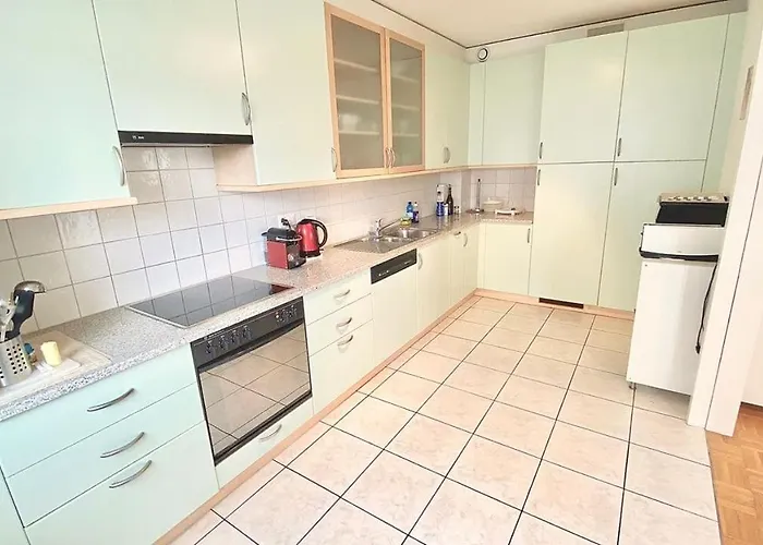 Close To The And Very Spacious 3 Bedroom Apartment *