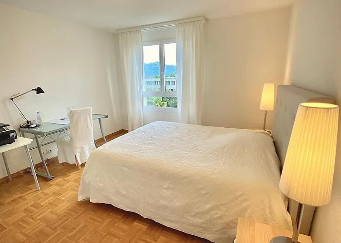 Close To The And Very Spacious 3 Bedroom